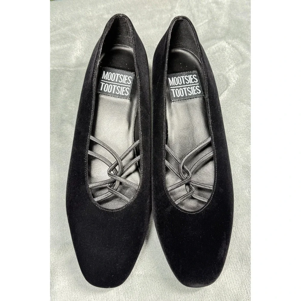 Mootsies Tootsies Flats Womens 7M Black Velvet Wedge Strappy Comfort